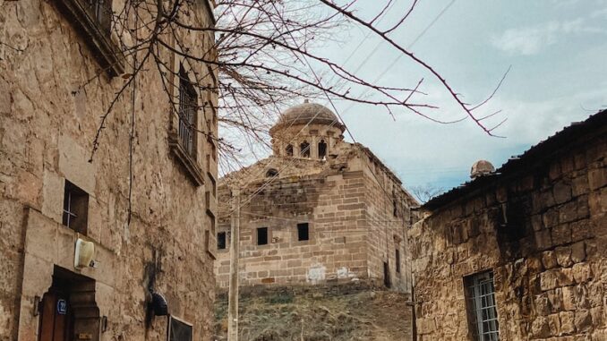 uploaded-image-simavda-tarihi-ve-antik-kalintilar-1697806797698